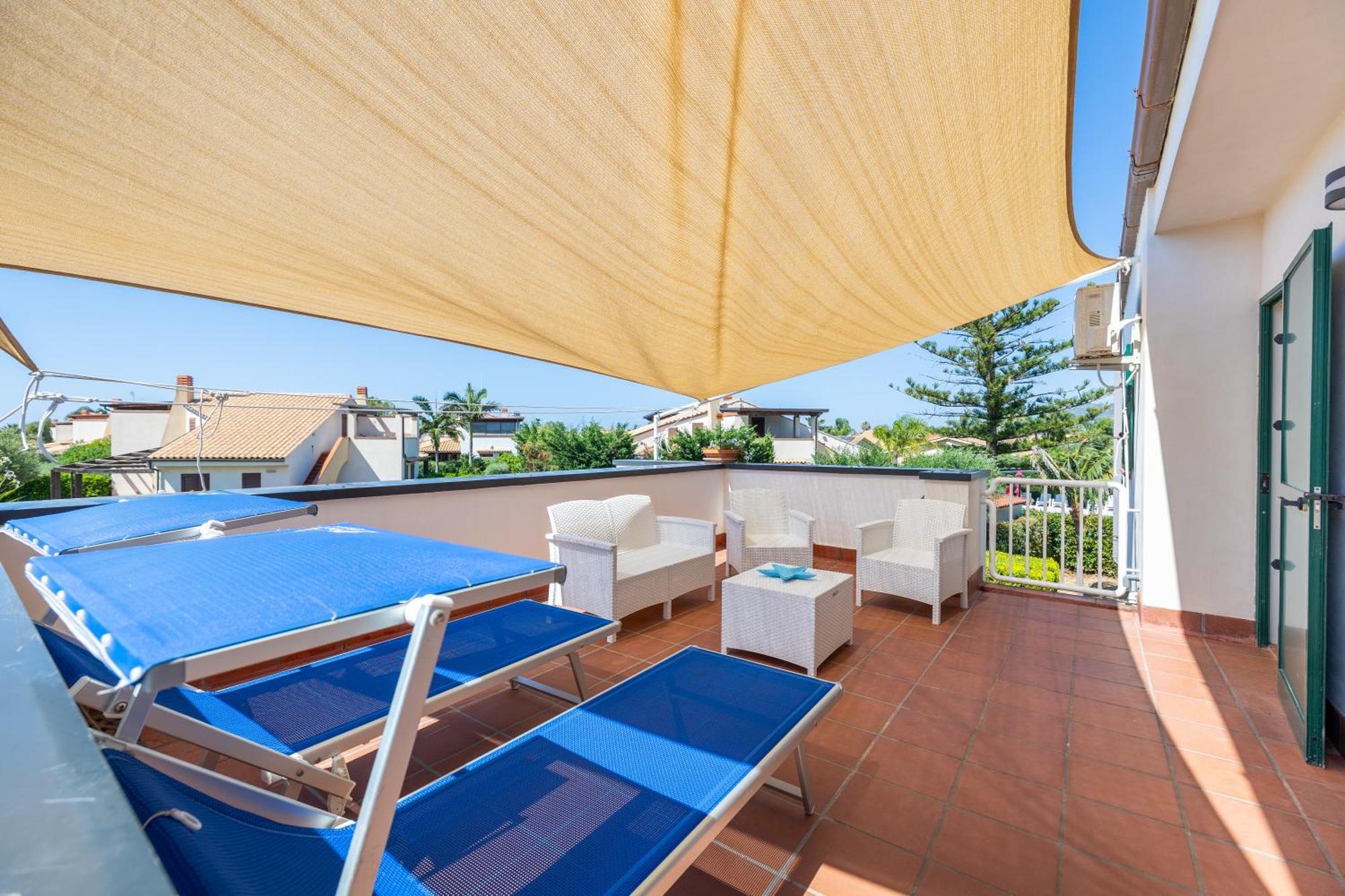 Sole Mare Deluxe Villa Campofelice Di Roccella Exterior photo